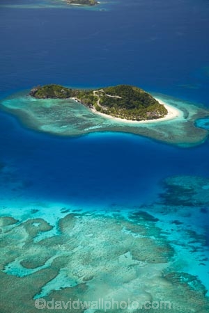 aerial;aerial-photo;aerial-photograph;aerial-photographs;aerial-photography;aerial-photos;aerial-view;aerial-views;aerials;aqua;aquamarine;blue;clean-water;clear-water;coast;coastal;coastline;coastlines;coasts;cobalt-blue;cobalt-ultramarine;cobaltultramarine;coral-reef;coral-reefs;Fij;Fiji;Fiji-Islands;foreshore;Mamanuca-Group;Mamanuca-Is;Mamanuca-Island-Group;Mamanuca-Islands;Mamanuca_i_Cake-Group;Mamanucas;Matamanoa-Is;Matamanoa-Is-Resort;Matamanoa-Island;Matamanoa-Island-Resort;Matamanoa-Resort;ocean;Pacific;Pacific-Island;Pacific-Islands;reef;reefs;sea;shore;shoreline;shorelines;shores;South-Pacific;teal-blue;tropical-island;tropical-islands;tropical-reef;tropical-reefs;turquoise;water
