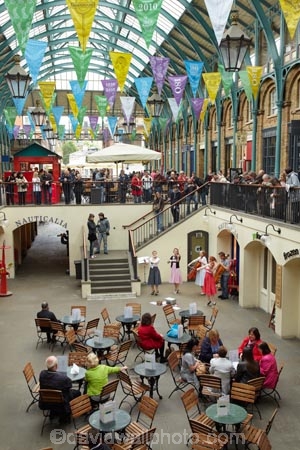 alfresco;bar;bars;britain;building;buildings;busker;buskers;cafe;cafes;coffee-shop;coffee-shops;coffeeshop;coffeeshops;Covent-Garden;Covent-Garden-Market;Covent-Garden-Piazza;crowd;crowds;cuisine;dine;diners;dining;eat;eating;England;entertainer;entertainers;Europe;food;G.B.;GB;great-britain;heritage;historic;historic-building;historic-buildings;historical;historical-building;historical-buildings;history;kingdom;london;Monopoly-places;musician;musicians;old;ourdoor-cafe;outdoors;outside;outside-cafe;people;performer;performers;person;places-on-monopoly-board;restaurant;restaurants;spectator;spectators;steet-scene;street-entertainer;street-entertainers;street-performer;street-performers;street-scene;street-scenes;tradition;traditional;U.K.;uk;united;United-Kingdom;WC2;West-End