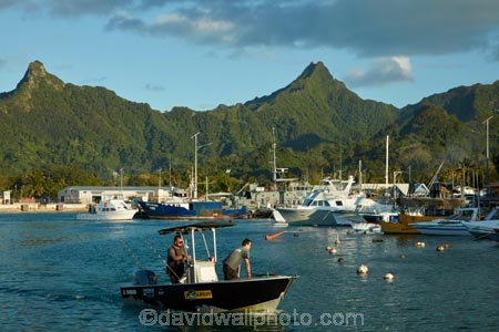 Avarua;Avarua-Harbor;Avarua-Harbour;Avatui-Harbor;Avatui-Harbour;boat;boats;Cook-Is;Cook-Islands;dock;docks;harbor;harbors;harbour;harbours;mountain;mountains;Pacific;port;ports;Rarotonga;South-Pacific;tropical;tropical-island;tropical-islands