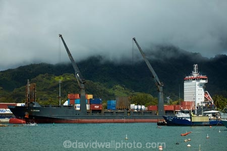 Avarua;Avarua-Harbor;Avarua-Harbour;Avatui-Harbor;Avatui-Harbour;boat;boats;Cook-Is;Cook-Islands;crane;cranes;dock;docks;export;exporting;harbor;harbors;harbour;harbours;import;importing;Pacific;port;ports;Rarotonga;South-Pacific;trade