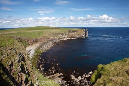 Britain;British-Isles;Caithness;cliff;cliffs;coast;coastal;coastline;coastlines;coasts;column;columns;Duncansby-Head;Duncansby-Sea-Stacks;Duncansby-Stacks;eroded;erosion;foreshore;G.B.;GB;geological;geological-landform;geology;Great-Britain;Highland;Highlands;John-OGroats;Muckle-Stack;North-Sea;ocean;rock;rock-formation;rock-formations;rock-outcrop;rock-outcrops;rock-stack;rock-stacks;rock-tor;rock-torr;rock-torrs;rock-tors;rocks;Scotland;Scottish-Highlands;sea;sea-cliff;sea-cliffs;sea-stack;sea-stacks;shore;shoreline;shorelines;shores;stack;stacks;Stacks-of-Duncansby;stone;The-Knee;U.K.;UK;United-Kingdom;water