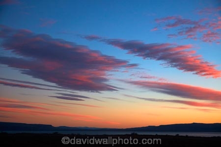 Argentina;Argentine-Patagonia;Argentine-Republic;Argentino-Lake;break-of-day;dawn;dawning;daybreak;El-Calafate;first-light;Lago-Argentino;Lake-Argentino;Latin-America;morning;orange;Patagonia;Patagonian;Santa-Cruz-Province;South-America;South-Argentina;Southern-Argentina;Sth-America;sunrise;sunrises;sunup;twilight