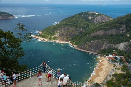 Brasil;Brazil;Brazilian;Brazilians;coast;coastal;coastline;coastlines;Latin-America;Pao-de-Acucar;people;person;Praia-Vermelha;Pão-de-Açúcar;Red-Beach;Rio;Rio-de-Janeiro;sea;seas;shore;shoreline;shorelines;shores;South-America;Sth-America;Sugar-Loaf;Sugar-Loaf-Mountain;Sugarloaf;Sugarloaf-Mountain;tourism;tourist;tourists;travel;water