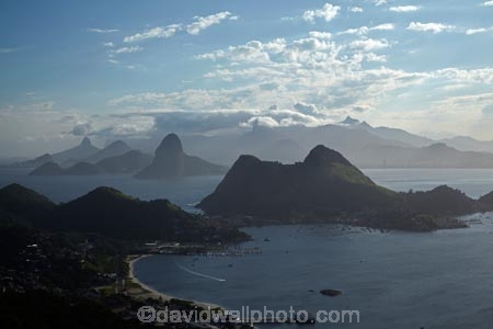 Baía-de-Guanabara;Brasil;Brazil;City-Park;cloud;clouds;cloudy;coast;coastal;coastline;coastlines;Guanabara-Bay;holiday;holidays;Latin-America;mist;mists;misty;Niteroi;Niteroi-City-Park;Niteroi-Parque-Da-Cidade;Niterói;Niterói-City-Park;Niterói-Parque-Da-Cidade;Pao-de-Acucar;Parque-Da-Cidade;Parque-Da-Cidade-de-Niteroi;Parque-Da-Cidade-de-Niterói;Pão-de-Açúcar;Rio;Rio-de-Janeiro;sea;seas;shore;shoreline;shorelines;shores;South-America;Sth-America;Sugar-Loaf;Sugar-Loaf-Mountain;Sugarloaf;Sugarloaf-Mountain;tourism;travel;water