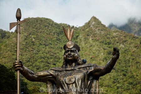 Agua-Calientes;Aguas-Caliente;Aguas-Calientes;art;art-work;art-works;Cusco-Region;Inca;Inca-Statue;Latin-America;Machupicchu;Machupicchu-District;Machupicchu-Pueblo;Pachacutec-Statue;Pachacuti;Pachacuti-Inca-Yupanqui;Pachakutiq-Inka-Yupanki;Peru;public-art;public-art-work;public-art-works;public-sculpture;public-sculptures;Republic-of-Peru;Sacred-Valley;Sacred-Valley-of-the-Incas;sculpture;sculptures;South-America;statue;statue-of-Pachacutec;statues;Sth-America;Urubamba-Province;Urubamba-Valley
