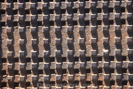 grates;manhole-cover;non_slip;pattern;patterns;texture;textures