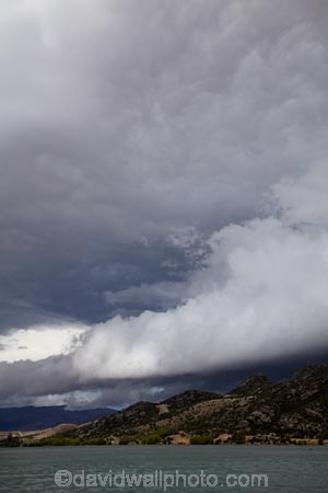 approaching-storm;approaching-storms;black-cloud;black-clouds;Central-Otago;cloud;clouds;cloudy;dark-cloud;dark-clouds;gray-cloud;gray-clouds;grey-cloud;grey-clouds;Lake-Dunstan;N.Z.;New-Zealand;NZ;Otago;rain-cloud;rain-clouds;rain-storm;rain-storms;S.I.;SI;skies;sky;South-Is.;South-Island;storm;storm-cloud;storm-clouds;storms;thunder-storm;thunder-storms;thunderstorm;thunderstorms;weather