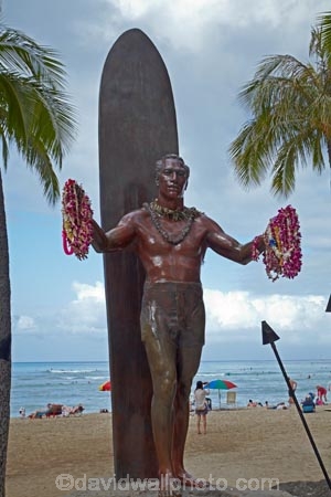 America;American;beach;beaches;coast;coastal;coastline;Duke-Kahanamoku-Statue;Duke-Paoa-Kahanamoku-Statue;Duke-statue;Hawaii;Hawaiian-Islands;HI;Honolulu;Island-of-Oahu;Kalakaua-Ave;Kalakaua-Avenue;Oahu;Oahu;Oahu-Island;ocean;oceans;Pacific;palm;palm-tree;palm-trees;palms;sand;sandy;sea;seas;shore;shoreline;State-of-Hawaii;States;statue;statues;surfboard;surfer-statue;surfer-statures;tropical-beach;tropical-beaches;tropical-island;tropical-islands;U.S.A;United-States;United-States-of-America;USA;Waikiki;Waikiki-Bay;Waikiki-Beach