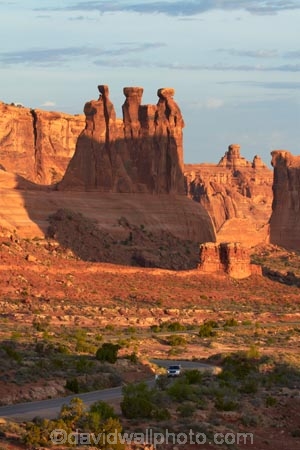 America;American-Southwest;Arches-N.P.;Arches-National-Park;Arches-NP;Entrada-Sandstone;geological;geology;La-Sal-Mountains-viewpoint;lookout;lookouts;Moab;national-park;national-parks;natural-geological-formation;natural-geological-formations;Navajo-Sandstone;overlook;rock;rock-formation;rock-formations;rocks;Sandstone;South-west-United-States;South-west-US;South-west-USA;South-western-United-States;South-western-US;South-western-USA;Southwest-United-States;Southwest-US;Southwest-USA;Southwestern-United-States;Southwestern-US;Southwestern-USA;States;stone;the-Southwest;The-Three-Gossips;The-Three-Gossips-rock-formation;The-Three-Gossips-rock-formations;U.S.A;United-States;United-States-of-America;unusual-natural-feature;unusual-natural-features;unusual-natural-formation;unusual-natural-formations;US-National-Park;US-National-Parks;USA;UT;Utah;view;viewpoint;viewpoints;views;wilderness;wilderness-area;wilderness-areas