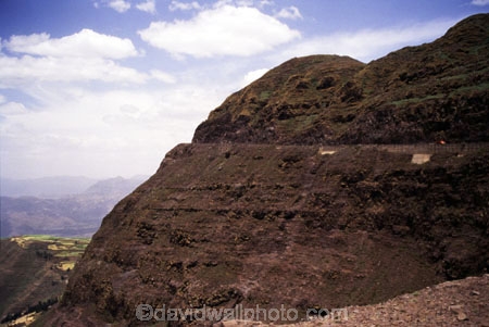 highlands;highland;transport;travel;;precarious;high;mountain;mountains;steep;dangerous;truck;trucks