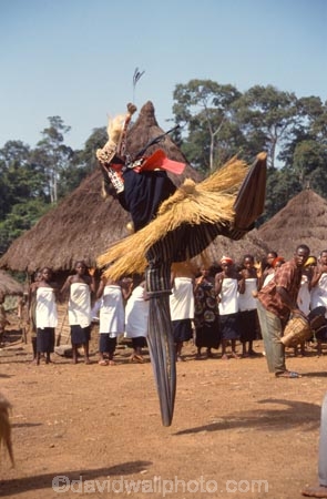 africa;african;africans;black;ethnic;male;people;person;persons;tradition;traditional;costume;costumes;traditions-costume;traditional-costumes;culture;cultural;cultures;tribe;tribes;tribal;west-africa;indigenous;native;adorn;adornment;hat;hats;stilts;dance;dancers;ceremony;ceremonies;mask;masks;sahel;stilt;stilts;pirouette;pirouettes;singers;women;spin;spinning;zala;zaala;village;ivory-coast;west-africa;cote-divoire