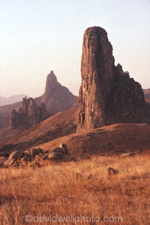 volcano;volcanoes;cameroons;cameroon;camerouns;african;africa-;cameroun;volcanic-plug;volcanic-plugs;cliff;cliffs;bluff;bluffs;pinnacles;pinnacle;rock;rocks