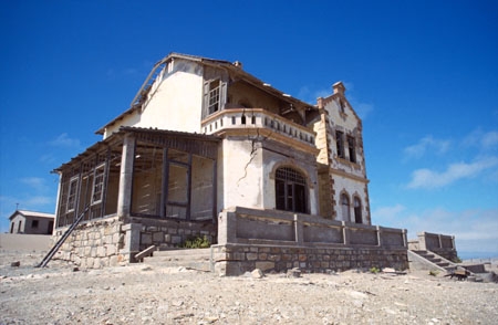 Kolmanskop-Ghost-town;ghost-town;Luderitz;southern-Namibia;Africa;african;abandon;abandoned;desert;deserts;deserted;desolate;desolation;destruction;derelict;dereliction;empty;ghost-towns;house;houses;home;homes;namib;neglect;neglected;rund_won;rundown;run-down