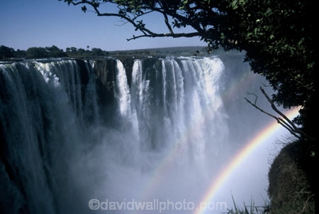 Victoria-Falls;Zimbabwe;Zambia;Southern-Africa;aerial;African;africa;waterfall;waterfalls;water;natural;wonder-of-the-world;seven-natural-wonders-of-the-world;mist;misty;spray;rainbow;rainbows;refraction;high;nature;power