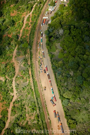 aerial;aerial-image;aerial-images;aerial-photo;aerial-photograph;aerial-photographs;aerial-photography;aerial-photos;aerial-view;aerial-views;aerials;Africa;border;border-post;border-posts;borders;customs;export;exports;import;imports;international-border;international-borders;queue;railway;railways;trade;truck;trucks;Victoria-Falls;Zimbabwe;Zimbabwe-Border