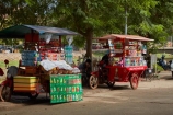 Asia;Cambodia;commerce;commercial;drink-stall;drink-stalls;Indochina-Peninsula;Kampuchea;Kingdom-of-Cambodia;market;market-place;market-stall;market-stalls;market_place;marketplace;marketplaces;markets;people;person;retail;retailer;retailers;shop;shopping;shops;Siem-Reap;Siem-Reap-Province;soft-drink;soft-drink-stall;soft-drink-stalls;soft-drinks;Southeast-Asia;stall;stalls;steet-scene;street-scenes