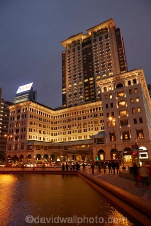accommodation;Asia;China;dark;dusk;evening;H.K.;HK;Hong-Kong;Hong-Kong-Special-Administrative-Region-of-the-Peoples-Republic;hotel;hotels;Kowloon;Kowloon-Peninsula;light;lighting;lights;night;night-time;night_time;Peninsula-Hotel;Peoples-Republic-of-China;The-Peninsula;The-Peninsula-Hotel;Tsim-Sha-Tsui;twilight