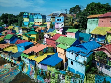 Indonesia;aerial;aerial-photo;aerial-photograph;aerial-photographs;aerial-photography;aerial-photos;aerial-view;aerial-views;aerials;drone-aerial;drone;Malang;Java;East-Java;Indonesia;Roof;roofs;rooves;Kampung-Warna-Warni;Kampung;Warna-Warni;Kampung-Warna_Warni;Warna_Warni;tourism;travel;Asia;South-East-Asia;Southeast-Asia