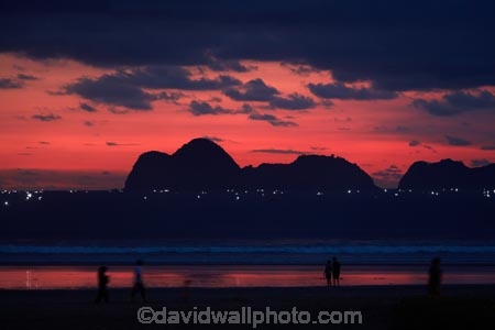 Java;East-Java;Indonesia;Asia;South-East-Asia;Southeast-Asia;dusk;evening;night;night_time;nightfall;sunset;sunsets;twilight;Pulau-Merah;Red-Island-Beach;Red-Island;beach;beaches;sky;cloud;clouds;reflection;reflections;fishing-boats;squid-boats;squid-boat