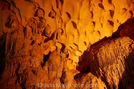 Asia;cave;cavern;caverns;caves;geological-feature;Ha-Long-Bay;Halong-Bay;Hang-Sung-Sot-Cave;limestone-cave;limestone-formations;North-Vietnam;Northern-Vietnam;Qung-Ninh-Province;Quang-Ninh-Province;South-East-Asia;Southeast-Asia;stalactite;stalactites;Sung-Sot-Cave;Surprise-Cave;tourism;UN-world-heritage-area;UN-world-heritage-site;under_ground;underground;UNESCO-World-Heritage-area;UNESCO-World-Heritage-Site;united-nations-world-heritage-area;united-nations-world-heritage-site;Vnh-H-Long;Vietnam;Vietnamese;world-heritage;world-heritage-area;world-heritage-areas;World-Heritage-Park;World-Heritage-site;World-Heritage-Sites