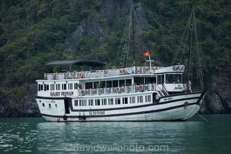 Asia;boat;boats;cruise-boat;cruise-boats;cruising;Galaxy-Premium-Boat;Galaxy-Premium-Cruise-Boats;Galaxy-Premium-Cruses;Galaxy-Premium-Tour-Boats;Ha-Long-Bay;Halong-Bay;North-Vietnam;Northern-Vietnam;Qung-Ninh-Province;Quang-Ninh-Province;South-East-Asia;Southeast-Asia;tour-boat;tour-boats;tourism;tourist;tourist-boat;tourist-boats;tourists;travel-destination;UN-world-heritage-area;UN-world-heritage-site;UNESCO-World-Heritage-area;UNESCO-World-Heritage-Site;united-nations-world-heritage-area;united-nations-world-heritage-site;Vnh-H-Long;Vietnam;Vietnamese;world-heritage;world-heritage-area;world-heritage-areas;World-Heritage-Park;World-Heritage-site;World-Heritage-Sites
