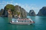 Asia;boat;boats;cruise-boat;cruise-boats;cruising;Ha-Long-Bay;Halong-Bay;karst-landscape;limestone-karsts;North-Vietnam;Northern-Vietnam;Qung-Ninh-Province;Quang-Ninh-Province;South-East-Asia;Southeast-Asia;tour-boat;tour-boats;tourism;tourist;tourist-boat;tourist-boats;tourists;travel-destination;UN-world-heritage-area;UN-world-heritage-site;UNESCO-World-Heritage-area;UNESCO-World-Heritage-Site;united-nations-world-heritage-area;united-nations-world-heritage-site;Vnh-H-Long;Vietnam;Vietnamese;world-heritage;world-heritage-area;world-heritage-areas;World-Heritage-Park;World-Heritage-site;World-Heritage-Sites