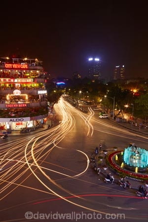 Asia;bar;bars;cafe;cafes;car;car-lights;cars;City-View-Cafe;coffee-shop;coffee-shops;dark;dusk;evening;Hanoi;Highlands-Coffee;intersection;intersections;Legends-Beer;light;light-trails;lights;long-exposure;night;night-time;night_time;restaurant;restaurants;South-East-Asia;Southeast-Asia;street;street-scene;street-scenes;streets;tail-light;tail-lights;tail_light;tail_lights;time-exposure;time-exposures;time_exposure;traffic;twilight;Vietnam;Vietnamese
