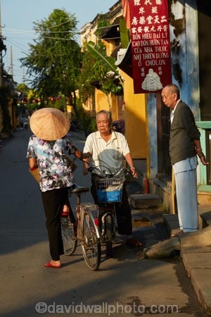 aged;Asia;Asian;Asian-conical-hat;Asian-conical-hats;bicycle;bicycles;bike;bikes;Central-Sea-region;conical-hat;conical-hats;cycle;cycles;elderly;Hi-An;Hoi-An;Hoi-An-Old-Town;Hoian;Indochina;leaf-hat;leaf-hats;non-la;nÃ³n-lÃ¡;O.A.P.;O.A.P.s;OAP;OAPs;old;old-man;old-men;old-town;old-woman;old-women;palm_leaf-conical-hat;pensioner;pensioners;people;person;push-bike;push-bikes;push_bike;push_bikes;pushbike;pushbikes;retired;South-East-Asia;Southeast-Asia;street;street-scene;street-scenes;streets;UN-world-heritage-area;UN-world-heritage-site;UNESCO-World-Heritage-area;UNESCO-World-Heritage-Site;united-nations-world-heritage-area;united-nations-world-heritage-site;Vietnam;Vietnamese;Vietnamese-conical-hat;Vietnamese-conical-hats;Vietnamese-hat;Vietnamese-hats;Vietnamese-symbol;world-heritage;world-heritage-area;world-heritage-areas;World-Heritage-Park;World-Heritage-site;World-Heritage-Sites