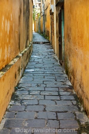 alley;alleys;alleyway;alleyways;Asia;back-street;back-streets;backstreet;backstreets;Central-Sea-region;cobblestone;cobblestoned;cobblestones;Hi-An;Hoi-An;Hoi-An-Old-Town;Hoian;Indochina;lane;lanes;laneway;laneways;old-town;South-East-Asia;Southeast-Asia;street;street-scene;street-scenes;streets;UN-world-heritage-area;UN-world-heritage-site;UNESCO-World-Heritage-area;UNESCO-World-Heritage-Site;united-nations-world-heritage-area;united-nations-world-heritage-site;Vietnam;Vietnamese;world-heritage;world-heritage-area;world-heritage-areas;World-Heritage-Park;World-Heritage-site;World-Heritage-Sites;yellow;yellow-wall;yellow-walls