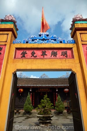 Asia;Asian-temple;building;buildings;Central-Sea-region;faith;Hi-An;heritage;historic;historic-building;historic-buildings;historical;historical-building;historical-buildings;history;Hoi-An;Hoi-An-Old-Town;Hoian;Indochina;Minh-Huong-Communal-House;old;old-town;place-of-worship;places-of-worship;religion;religions;religious;South-East-Asia;Southeast-Asia;temple;temples;tradition;traditional;UN-world-heritage-area;UN-world-heritage-site;UNESCO-World-Heritage-area;UNESCO-World-Heritage-Site;united-nations-world-heritage-area;united-nations-world-heritage-site;Vietnam;Vietnamese;world-heritage;world-heritage-area;world-heritage-areas;World-Heritage-Park;World-Heritage-site;World-Heritage-Sites
