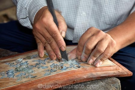 Asia;Asian;Cam-Kim;Cam-Kim-Island;Central-Sea-region;female;females;Hi-An;handcraft;handcrafts;handicraft;handicrafts;Hoi-An;Hoian;Indochina;inlaid-mother-of-pearl;ladies;lady;marquetry;mother-of-pearl;mother-of-pearl-inlay;nacre;people;person;South-East-Asia;Southeast-Asia;UN-world-heritage-area;UN-world-heritage-site;UNESCO-World-Heritage-area;UNESCO-World-Heritage-Site;united-nations-world-heritage-area;united-nations-world-heritage-site;Vietnam;Vietnamese;woman;women;world-heritage;world-heritage-area;world-heritage-areas;World-Heritage-Park;World-Heritage-site;World-Heritage-Sites