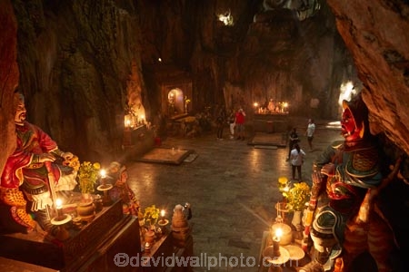 Asia;Asian;Buddhist-Temple;Buddhist-Temples;cave;cavern;caverns;caves;Central-Sea-region;Da-Nang;Danang;Dong-Huyen-Khong;grotto;grottoes;Huyen-Khong-Cave;Indochina;mandarin;mandarins;Marble-Mountain;Marble-Mountains;Mt.-Thuy;Ngu-Hanh-Son;Ngu-Hành-Son-District;people;person;shrine;shrines;South-East-Asia;Southeast-Asia;temple;temples;Thuy-Son;tourism;tourist;tourists;Vietnam;Vietnamese