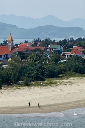 beach;beaches;Lang-Co;Lang-Co-Beach;North-Central-Coast;Tha-Thiên_Hu-Province;Thua-Thien_Hue-Province;Vietnam;Vietnamese;Asia