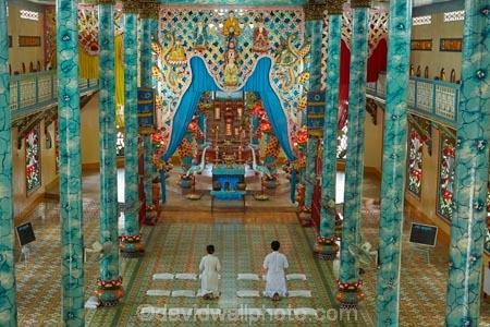 Asia;Asian;Cai-Ly;Cai-Lay;Cai-Lay-town;Cao-Dai-religion;Cao-Dai-Temple;Cao-Ðài;Caodaism;Caodaist;Caodaists;devotee;devotees;faith;inside;interior;interiors;Mekong-Delta;ornamental;people;person;place-of-worship;places-of-worship;pray;praying;religion;religions;religious;South-East-Asia;Southeast-Asia;temple;temples;Tien-Giang-province;Vietnam;Vietnamese