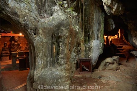 Asia;Bich-Dong-Pagoda;cave;caves;Chua-Bich-Dong;Jade-Cavern;limestone-cave;limestone-caves;Ninh-Binh;Ninh-BÃ¬nh-province;Northern-Vietnam;pagoda;pagodas;South-East-Asia;Southeast-Asia;Tam-Coc;temple;temples;Trang-An-Lanscape-Complex;Trang-An-World-Heritage-Site;UN-world-heritage-area;UN-world-heritage-site;UNESCO-World-Heritage-area;UNESCO-World-Heritage-Site;united-nations-world-heritage-area;united-nations-world-heritage-site;Vietnam;Vietnamese;world-heritage;world-heritage-area;world-heritage-areas;World-Heritage-Park;World-Heritage-site;World-Heritage-Sites