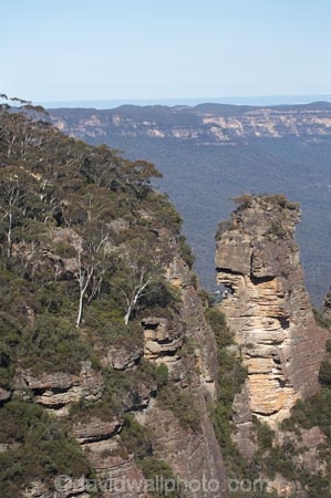 Australasia;Australia;Australian;Blue-Mountains;Blue-Mountains-N.P.;Blue-Mountains-National-Park;Blue-Mountains-NP;bluff;bluffs;cliff;cliffs;Echo-Point;erode;eroded;erosion;escarpment;escarpments;geological;geology;Jamison-Valley;Katoomba;lookout;lookouts;Meehni;mountainside;mountainsides;N.S.W.;New-South-Wales;NSW;panorama;panoramas;rock;rock-formation;rock-formations;rock-outcrop;rock-outcrops;rock-tor;rock-torr;rock-torrs;rock-tors;rocks;sandstone;scene;scenes;scenic-view;scenic-views;steep;stone;The-Three-Sisters;Three-Sisters;UN-world-heritage-site;UNESCO-World-Heritage-Site;united-nations-world-heritage-site;View;viewpoint;viewpoints;views;vista;vistas;world-heritage;world-heritage-area;world-heritage-areas;World-Heritage-Park;World-Heritage-site;World-Heritage-Sites