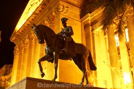architecture;art-galleries;art-gallery;australasia;Australia;australian;Brisbane;building;buildings;c.b.d.;cbd;central-business-district;City-Hall;colonial;column;columns;facade;facades;floodlighting;floodlit;historic;historical;horse;horses;illuminate;illuminated;Italian-renaissance;King-George-Square;museum;museums;night;night-time;Queensland;statue;statues;town-hall;town-halls