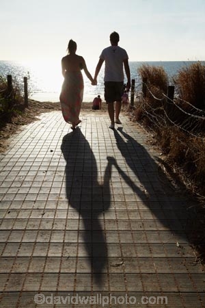 Australasian;Australia;Australian;couple;couples;Darwin;Mindil-Beach;Mindil-Beach-Market;Mindil-Beach-Markets;Mindil-Beach-Sunset-Market;Mindil-Beach-Sunset-Markets;Mindil-Market;Mindil-Markets;Mindil-Sunset-Market;Mindil-Sunset-Markets;N.T.;Northern-Territory;NT;people;person;Top-End