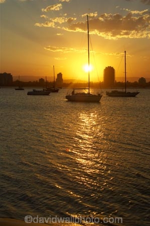 australasia;Australia;boat;boats;Broadwater;coast;coastal;dusk;Gold-Coast;inlet;inlets;main-beach;marina;marinas;mariners-cove;mast;masts;pacific-ocean;queensland;silhouette;silhouettes;southport;sunset;sunsets;surfers-paradise;the-broadwater;twilight;yacht;yachts