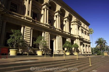 arch;arches;architectural;architecture;austalasian;Australia;australian;building;buildings;gold-treasury-museum;historic;historical;history;Melbourne;old;Old-Treasury-Building;spring-street;stair;stairs;step;steps;Victoria