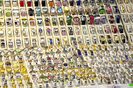 analogue-watch;australasian;Australia;australian;commerce;commercial;digital-watch;jewelery;jewellery;market;market-place;market_place;marketplace;markets;Melbourne;Queen-Victoria-Market;retail;retailer;retailers;shop;shopping;shops;stall;stalls;steet-scene;street-scenes;timepeice;Victoria;watch;watches