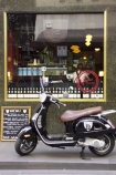 australasia;Australia;australian;bike-bikes;cafe;cafes;cities;city;coffee-shop;Genovese-Coffee;little-collins-st;Little-Collins-Street;Melbourne;motorbike;motorbikes;motorcycle;motorcycles;motorscooter;motorscooters;scooter;scooters;street-scene;street-scenes;vespa;vespas;Victoria