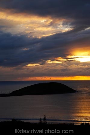 Australasian;Australia;Australian;break-of-day;coast;coastal;coastline;coastlines;coasts;Coffs-Harbor;Coffs-Harbour;Coffs-Harbor;Coffs-Harbour;dawn;dawning;daybreak;first-light;harbor;harbors;harbour;harbours;Mid-North-Coast;Mid-North-Coast-NSW;Mid-North-Nsw;Mid-Northern-NSW;morning;Muttonbird-Is;Muttonbird-Island;Muttonbird-Island-Nature-Reserve;N.S.W.;New-South-Wales;NSW;ocean;oceans;orange;sea;shore;shoreline;shorelines;shores;sunrise;sunrises;sunup;twilight