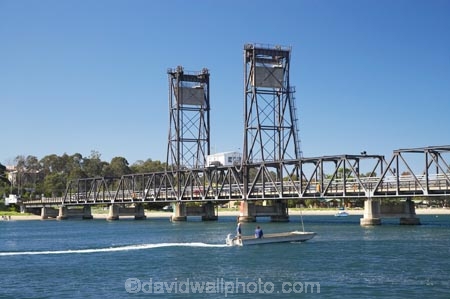 Australasia;Australia;Batemans-Bay;Batemans-Bay-Bridge;Clyde-River;Clyde-River-Bridge;lifting-bridge;lifting-bridges;N.S.W.;New-South-Wales;NSW;opening-bridge;opening-bridges;Princes-Highway;river;rivers;South-New-South-Wales;Southern-New-South-Wales;steel-bridge;vertical-lifting-bridge