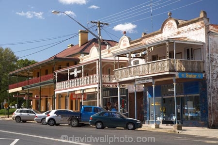 ale-house;ale-houses;architecture;Australasia;Australia;bar;bars;Braidwood;building;buildings;colonial;free-house;free-houses;heritage;historic;historic-building;historic-buildings;historical;historical-building;historical-buildings;history;hotel;hotels;Kings-Highway;N.S.W.;New-South-Wales;NSW;old;place;places;pub;public-house;public-houses;pubs;saloon;saloons;South-New-South-Wales;Southern-New-South-Wales;Southern-Tablelands;tavern;taverns;tradition;traditional;Wallace-St;Wallace-St.;Wallace-Street