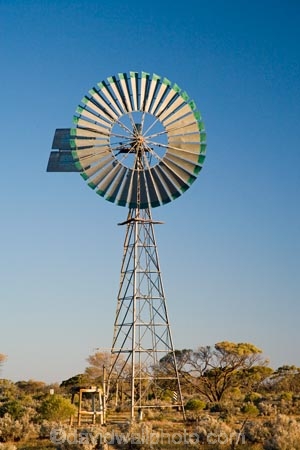 agricultural;agriculture;arid;Australasia;Australasian;Australia;Australian;Australian-Desert;Australian-Deserts;Australian-Outback;back-country;backcountry;backwoods;bore-pump;bore-pumps;borepump;borepumps;country;countryside;desert;deserts;dry;farm;farming;farmland;farms;Glendambo;Outback;red-centre;remote;remoteness;rural;S.A.;SA;sky;South-Australia;Stuart-Highway;wilderness;wind;wind-mill;wind-mills;wind_mill;wind_mills;windmill;windmills;windy
