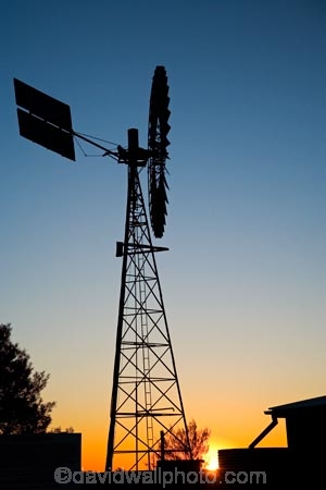 agricultural;agriculture;arid;Australasia;Australasian;Australia;australian;Australian-Desert;Australian-Deserts;Australian-Outback;back-country;backcountry;backwoods;bore-pump;bore-pumps;borepump;borepumps;country;countryside;desert;Deserts;dry;dusk;evening;farm;farming;farmland;farms;Glendambo;nightfall;orange;Outback;red-centre;remote;remoteness;rural;S.A.;SA;silhouette;silhouettes;sky;South-Australia;Stuart-Highway;sunset;sunsets;twilight;wilderness;wind;wind-mill;wind-mills;wind_mill;wind_mills;windmill;windmills;windy