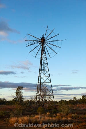 South-Australia;SA;S.A.;Australia;Australian;outback;outback-Australia;Mt-Dare;Simpson-Desert;Mount-Dare;windmill;windmills;old-windmill;brocken;derelect;relic;Witjira-National-Park;Witjira-N.P.;Witjira-NP;national-parks