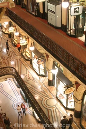 qvb;queen-victoria-buildling;Mall;Sydney;Australia;pedestrian;pedestrians;shop;shops;shopping;retail;malls;shoppers;boutique;boutiques;shopping-centre;historic;historical;architecture;people;interior;floor;floors;commerce