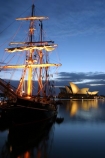 harbor;harbors;harbours;harbours;sunrise;silhouette;icon;symbol;landmark;landmarks;sunrise;orange;mast;masts;historic;historical;rigging;rope;ropes;Sydney;Opera;House;Tall;Ship;Dawn;Australia